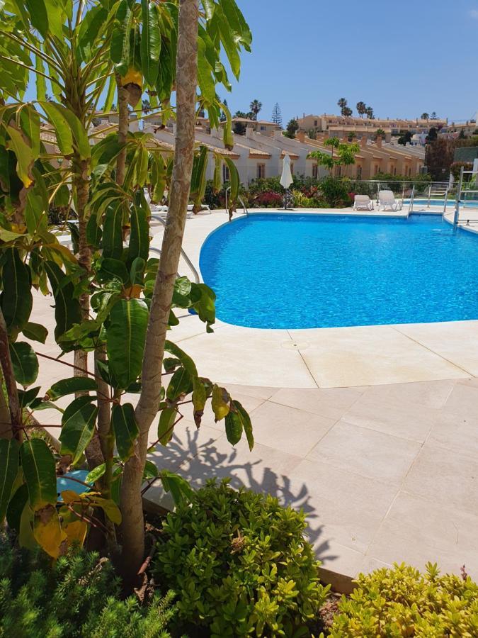 Luxury Beachfront Apartment With Pool, Sauna, Fitness And Gym In Province Malaga, Andalusia Mijas Kültér fotó