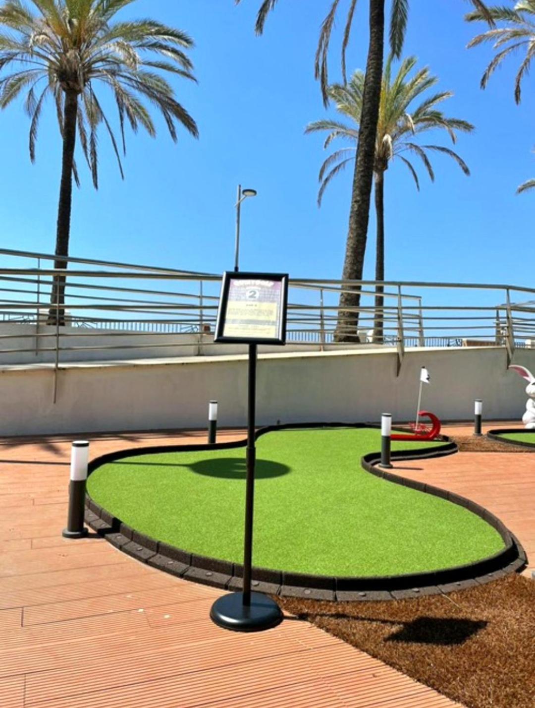 Luxury Beachfront Apartment With Pool, Sauna, Fitness And Gym In Province Malaga, Andalusia Mijas Kültér fotó