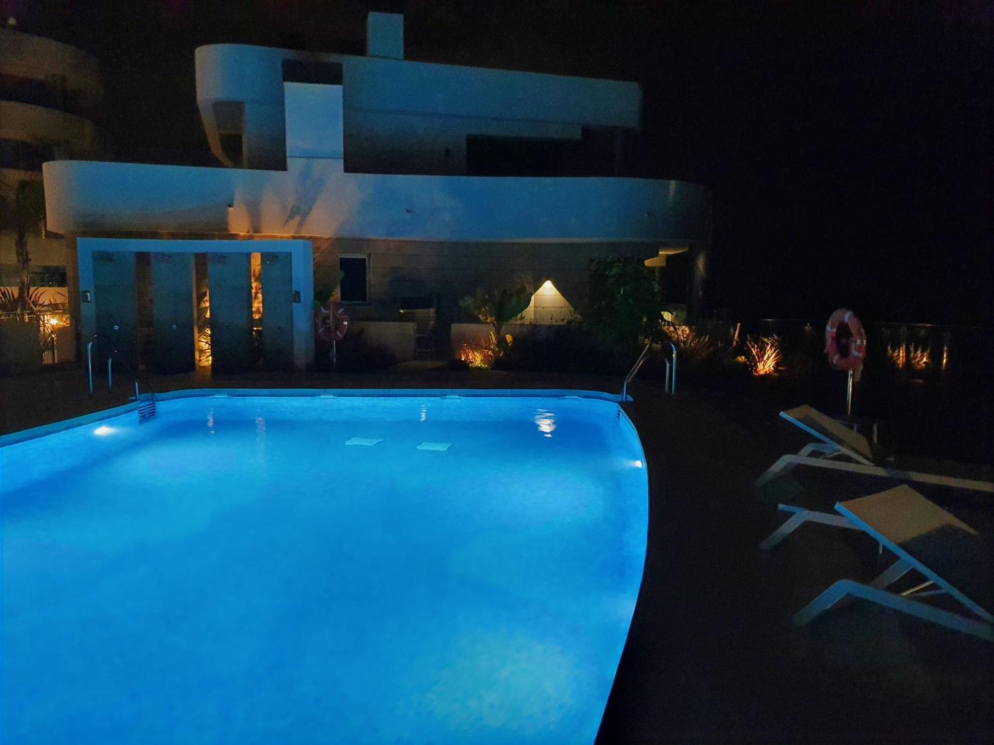 Luxury Beachfront Apartment With Pool, Sauna, Fitness And Gym In Province Malaga, Andalusia Mijas Kültér fotó
